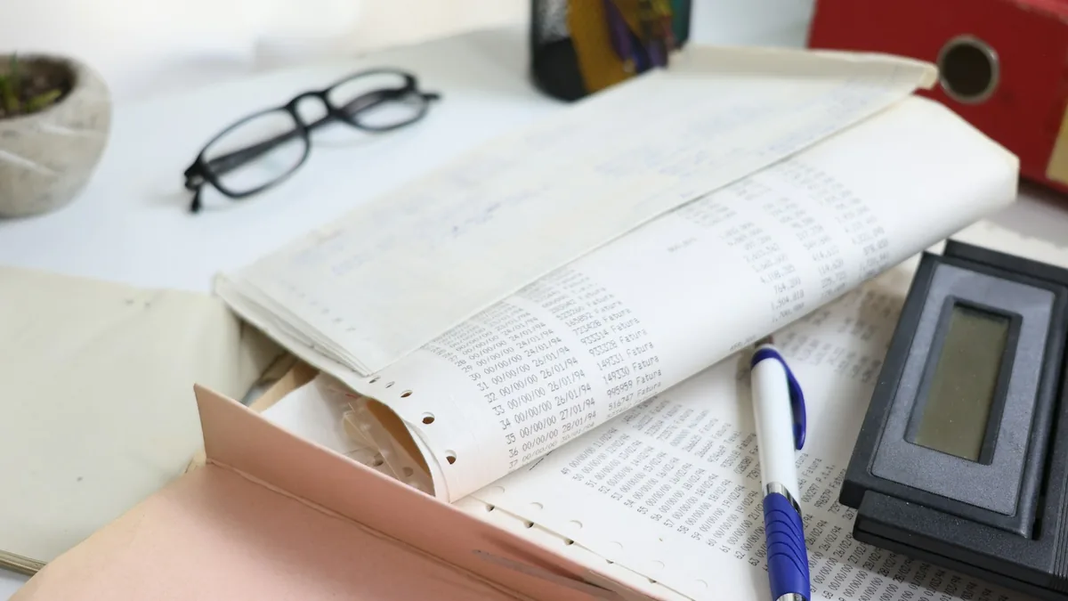 Photo related to bookkeeping mistakes for entrepreneurs and freelancers